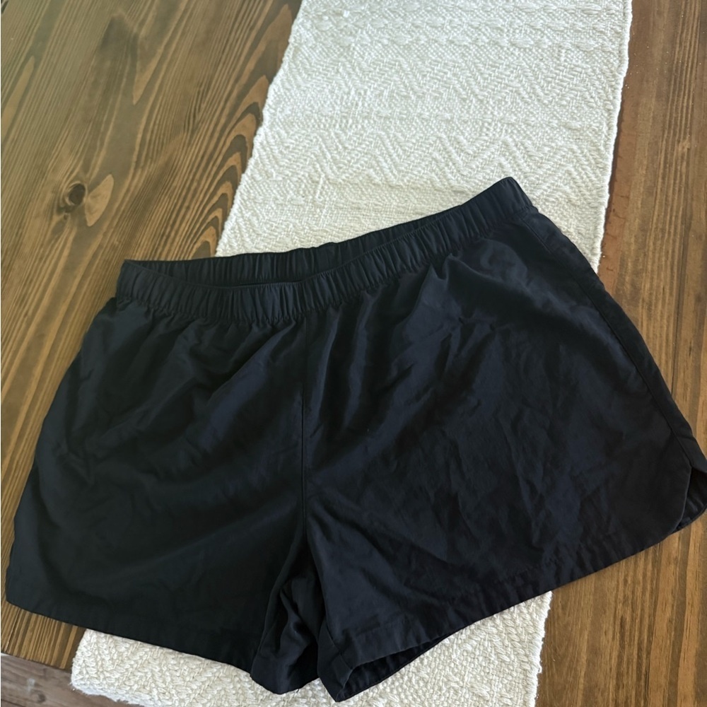 Columbia‎ Black Sports Shorts